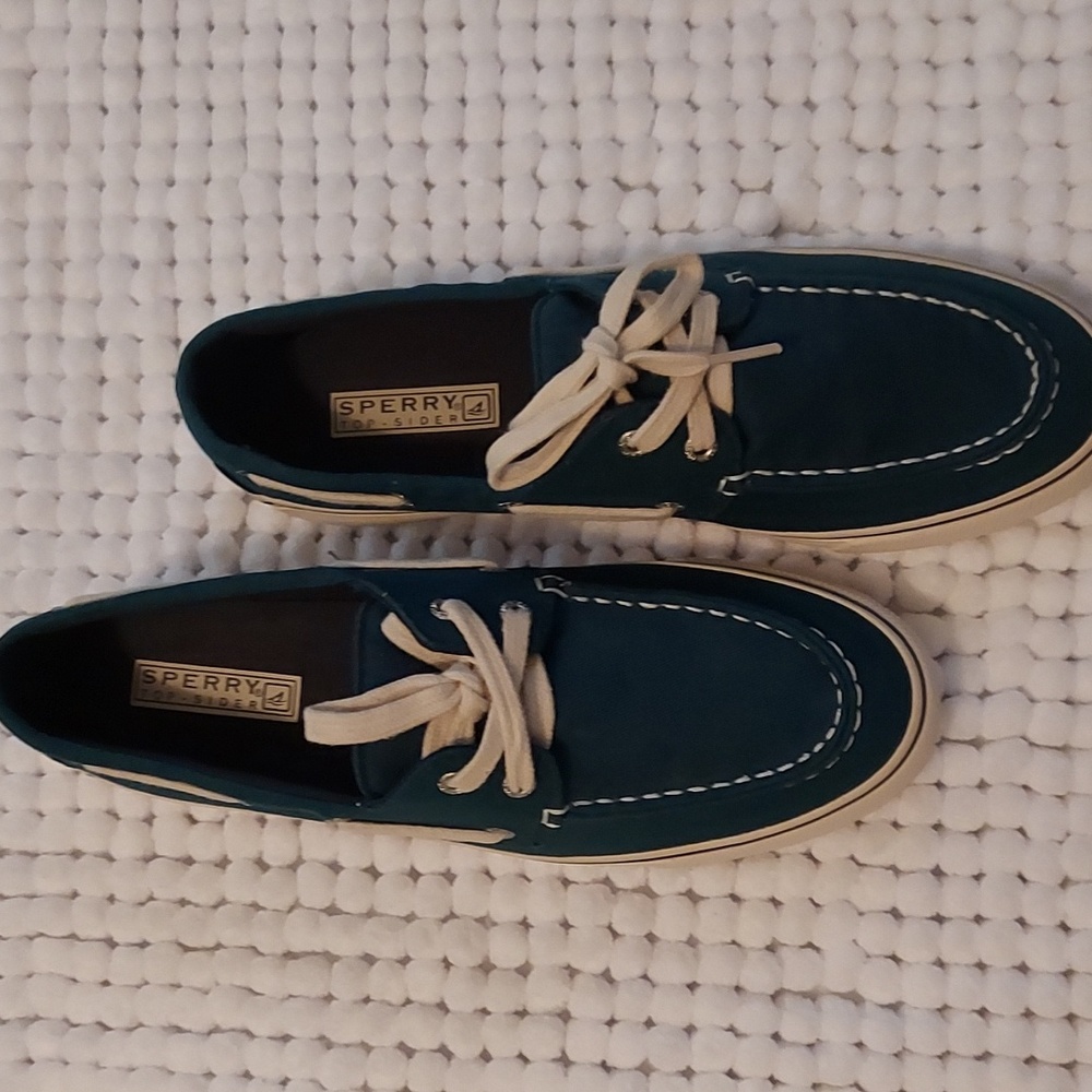 Sperry boat shoes